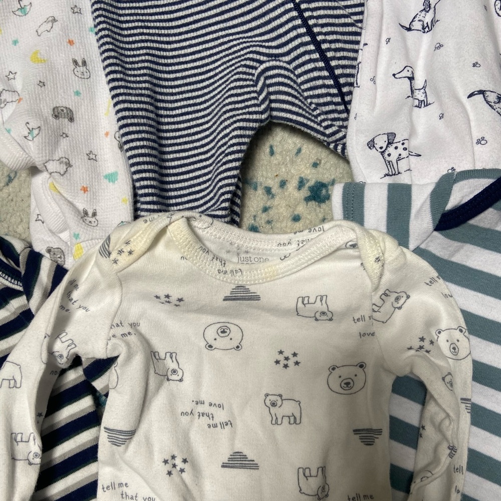 Newborn clothes bundle - Picture 5 of 6